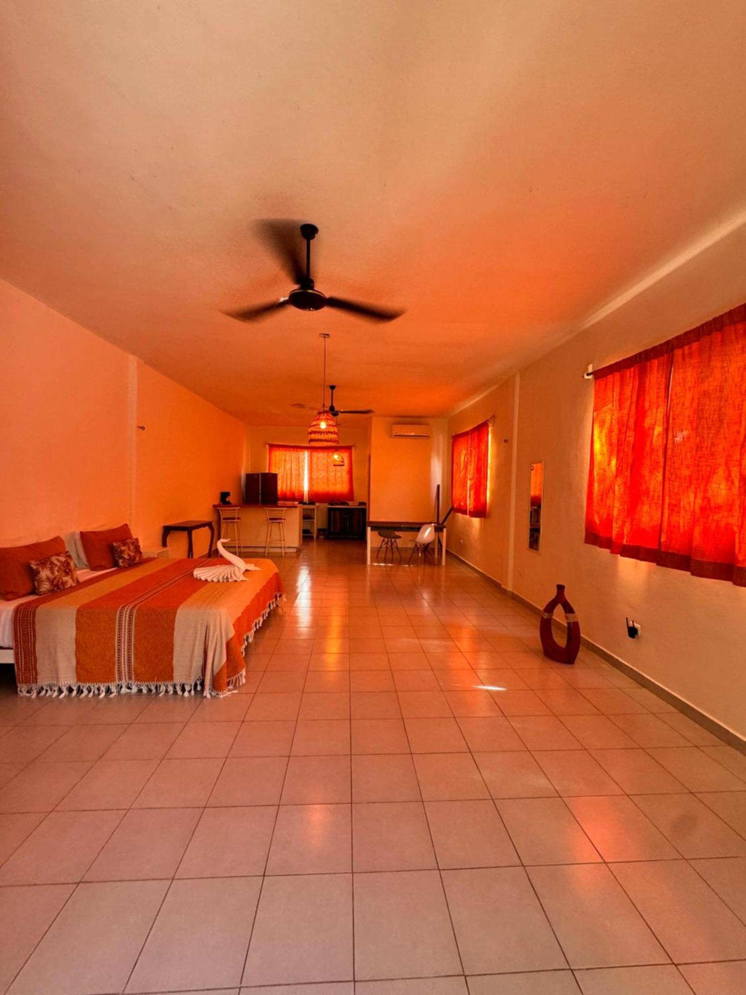 "Vainilla B&B" - Stylish Comfort In ปลายาเดลการ์เมน ภายนอก รูปภาพ